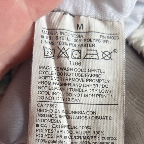 Old Navy Women's Pastel Colorful Athletic Shorts Size Med - Picture 4 of 5